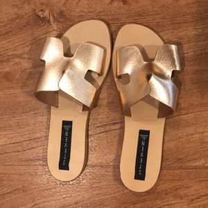 Steven by Steve Madden Gold Sandals Size 8